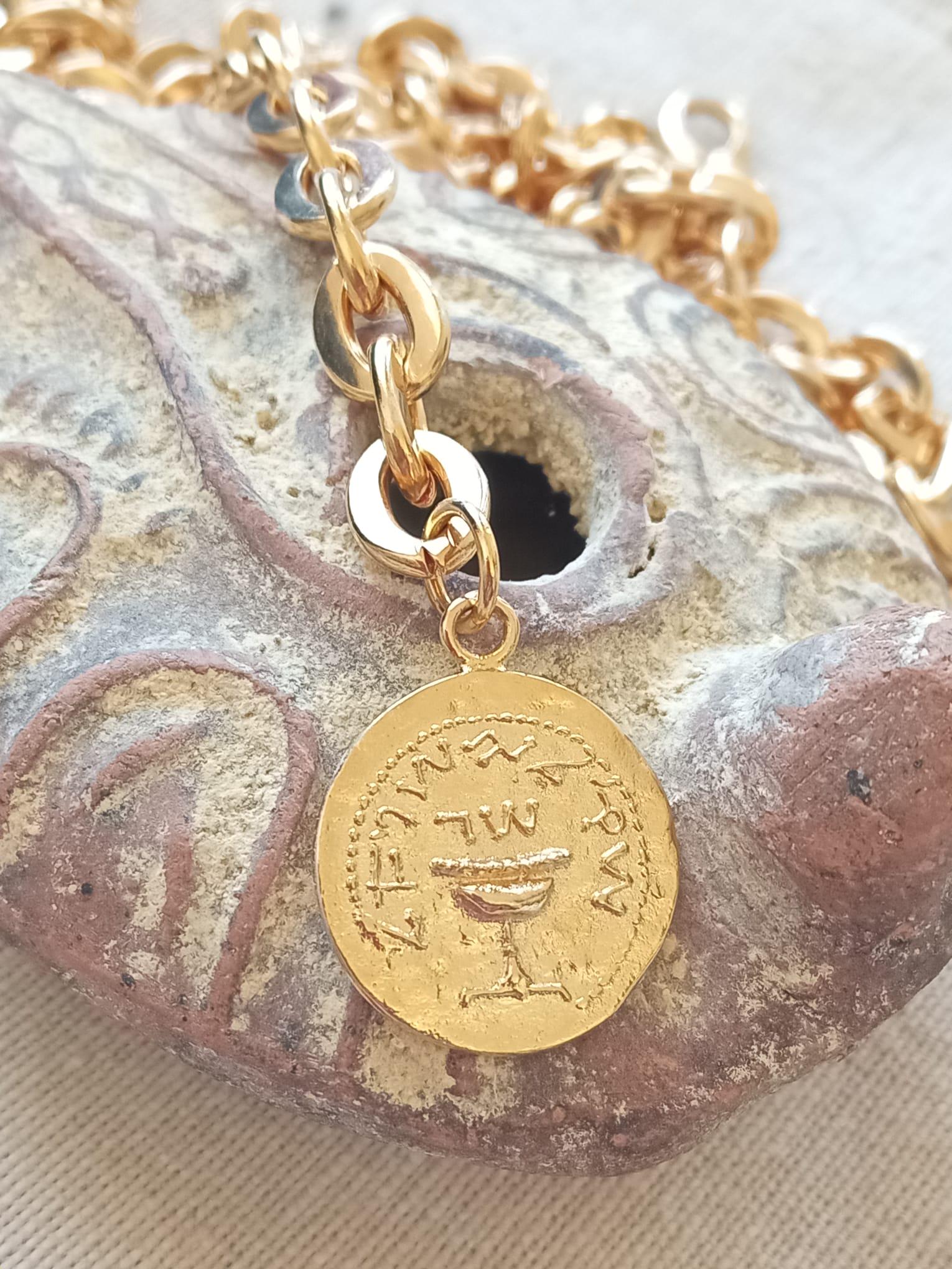Adjustable Gold plated necklace with Great revolt ancient coin