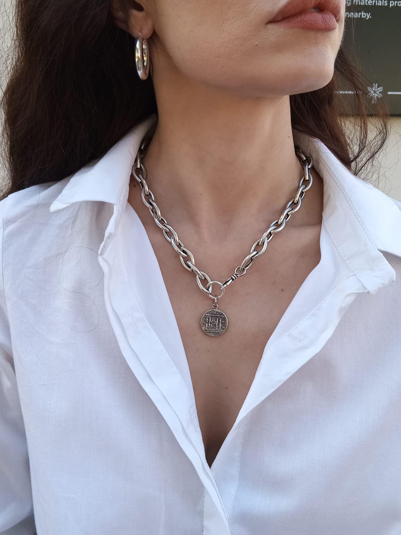 שרשרת עבה בעבודת יד מטבעות עתיקים מתקופת מרד בר כוכבא, מתקופת הרומאים