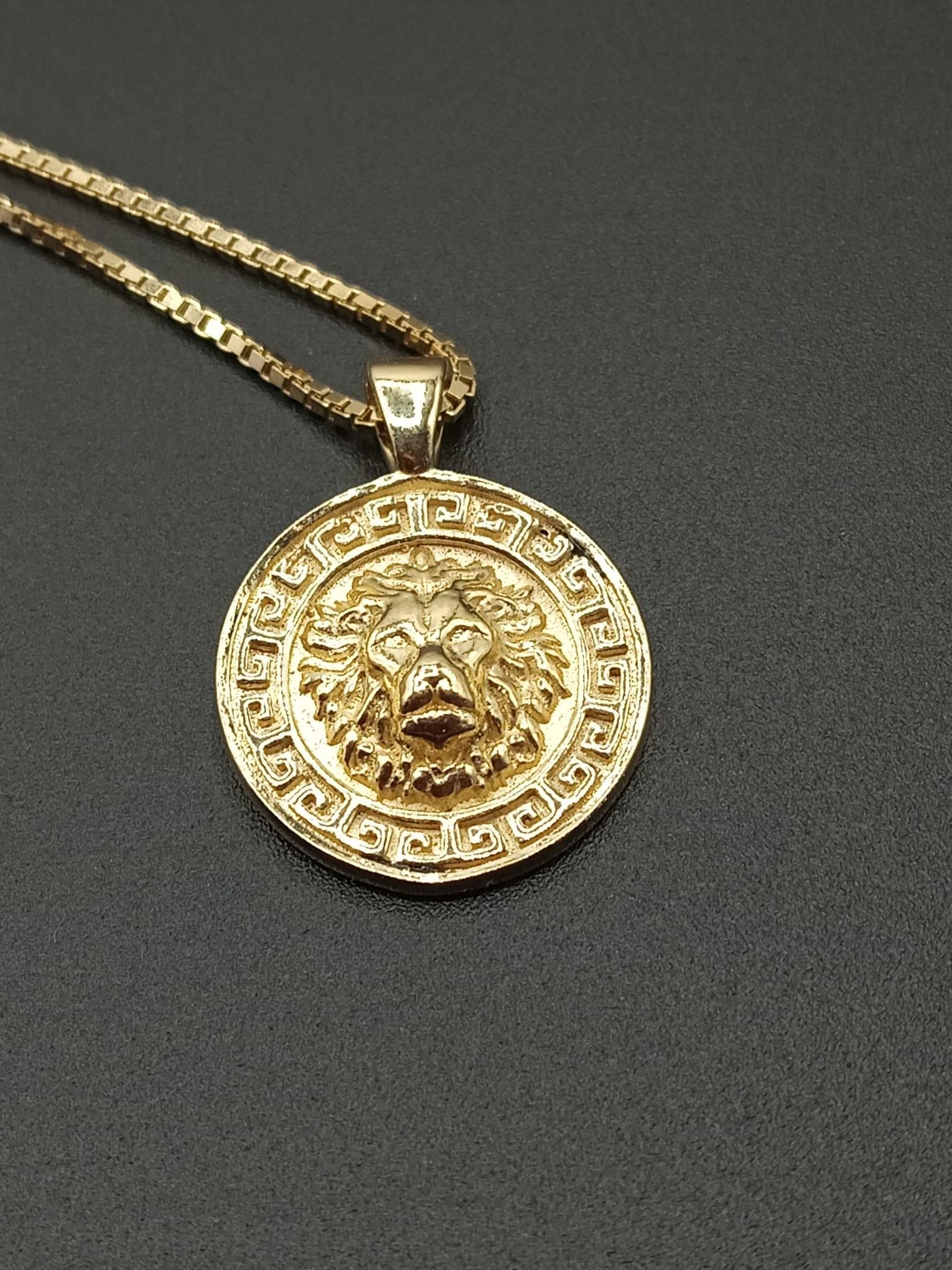 Unisex Gold plated Lion pendant