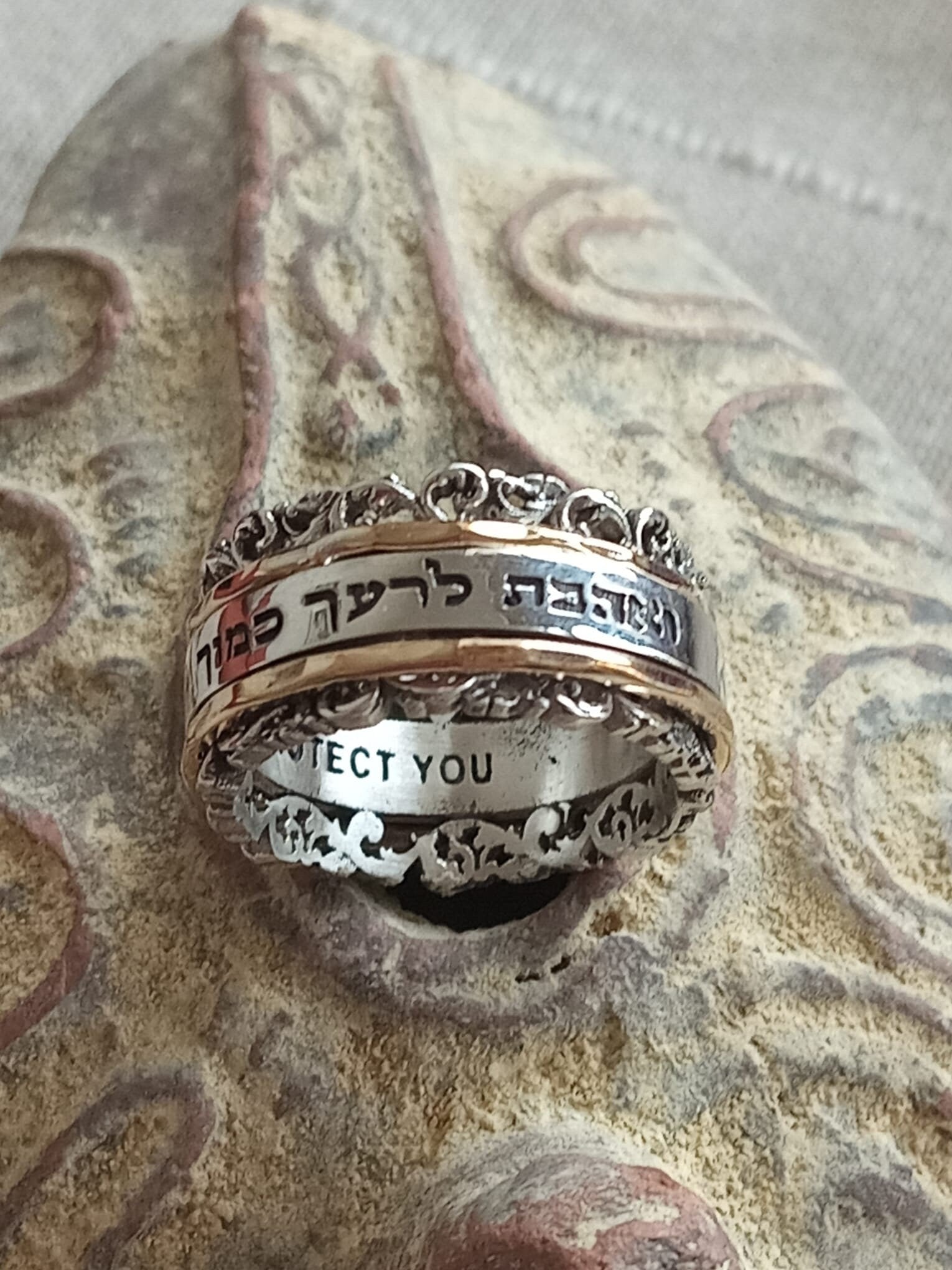 טבעת ספינר בעבודת יד מזהב וכסף סטרלינג
