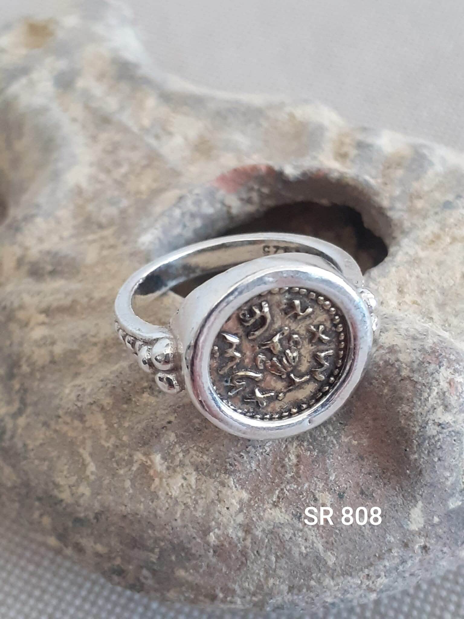 Gorgeous 925 Sterling silver ring with ancient coin