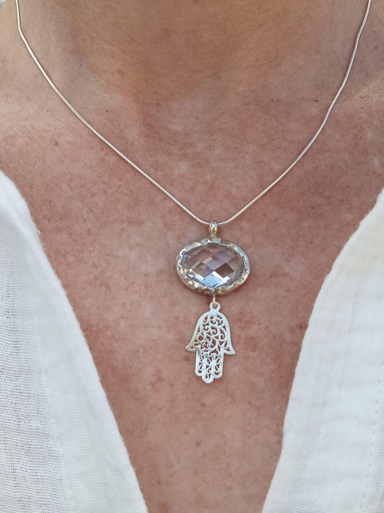 Gorgeous 925 Sterling silver and faceted cz pendant with Hamsa necklace
