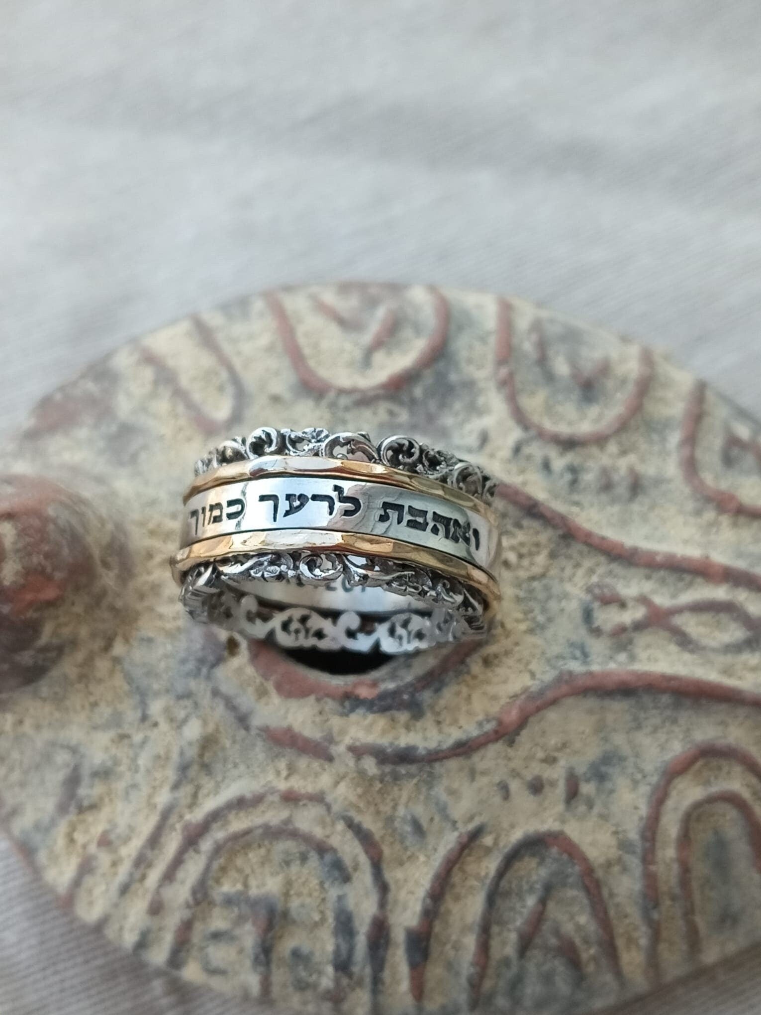 טבעת ספינר בעבודת יד מזהב וכסף סטרלינג