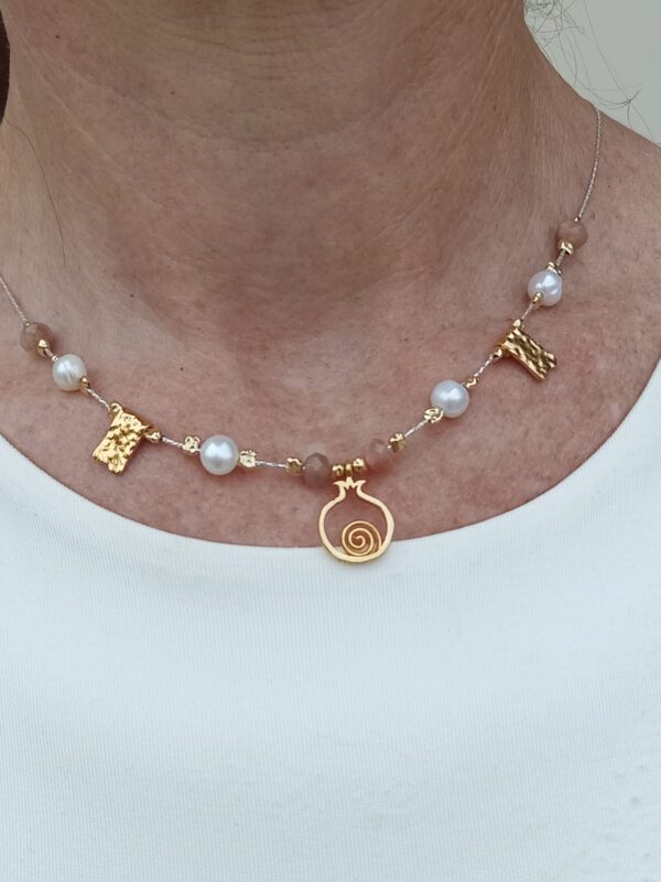 Rich design beaded faceted sun stone & Pearl necklace with Hammered Gold elements & Gold pomegranate