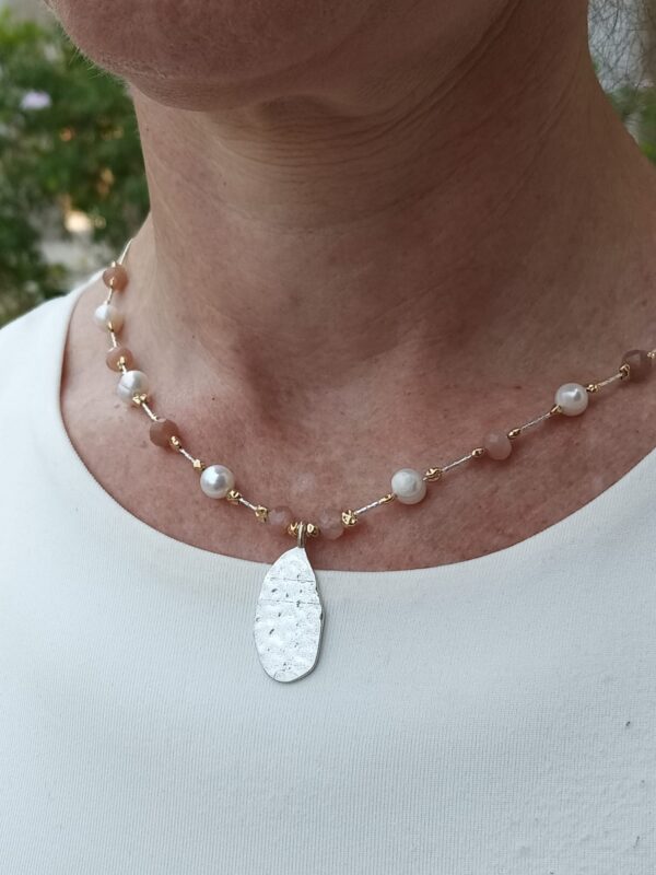 Faceted sun stone, fresh water pearl & Gold beads with 925 Sterling silver hammered nugget pendant