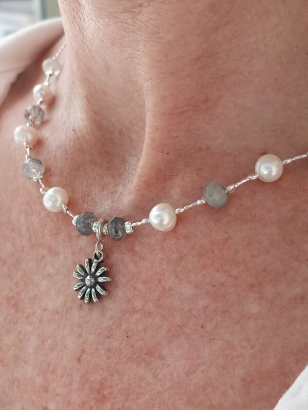 Fresh water pearl & faceted Tourmaline beaded designer 925 Sterling Silver necklace with flower pendant