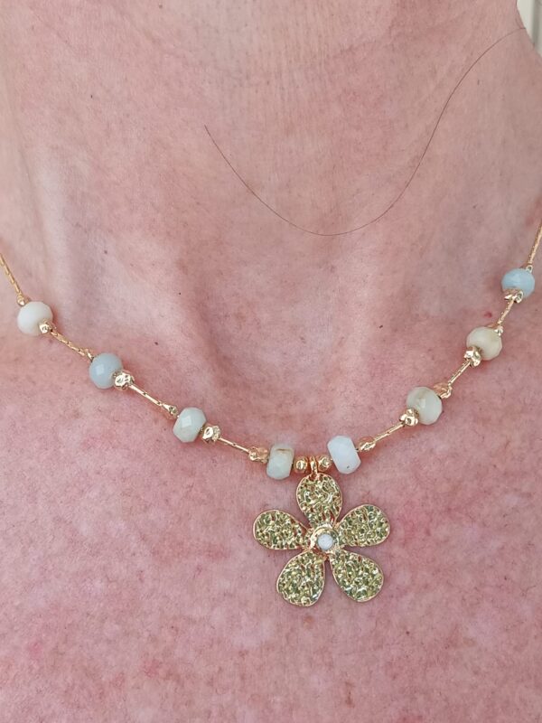 Gorgeous hand made Necklace Beaded with Amazonite faceted stone on Gold chain with hammer finish Gold flower