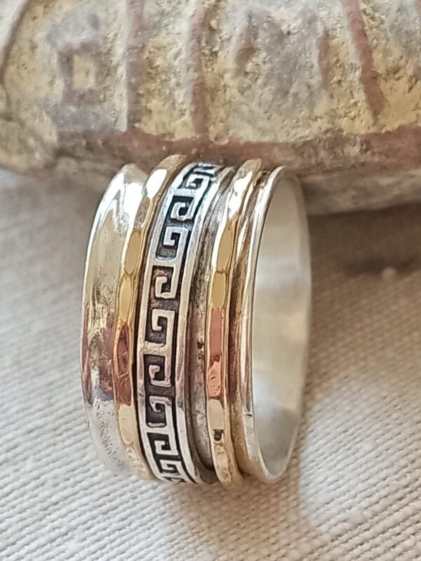 Designer spinner ring